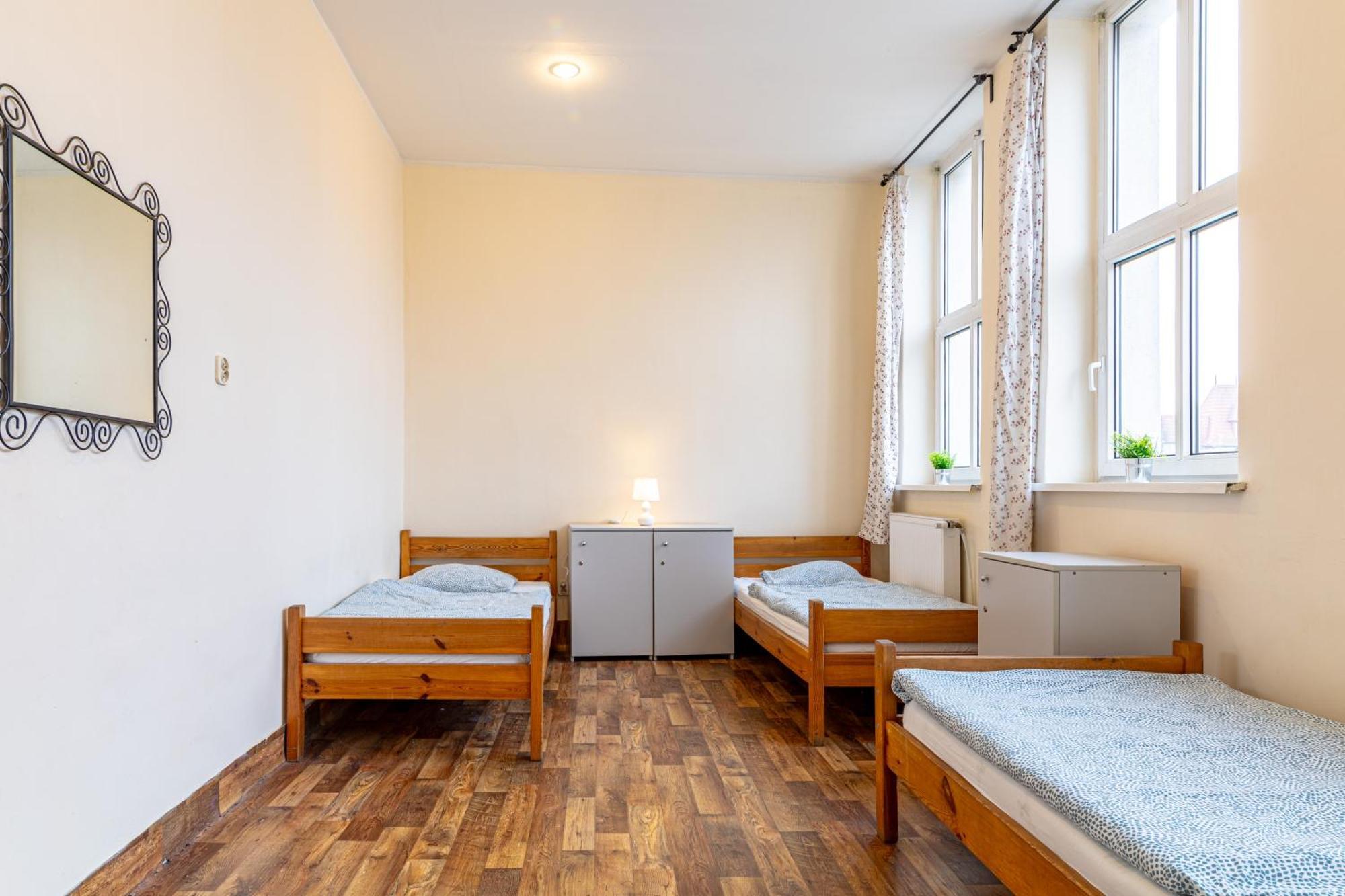 Hostel Orange Plus Torun Exterior photo